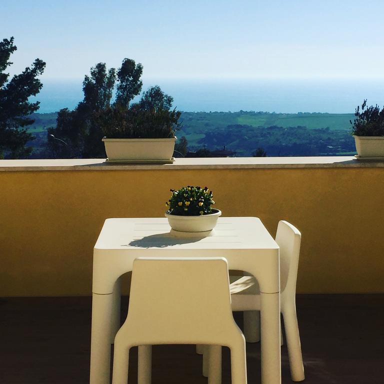Dimora Del Viale Bed & Breakfast Агридженто Екстериор снимка